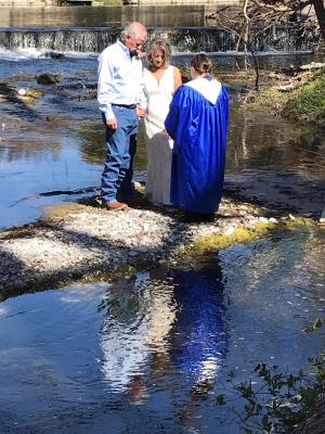 This lovely couple chose a water setting.